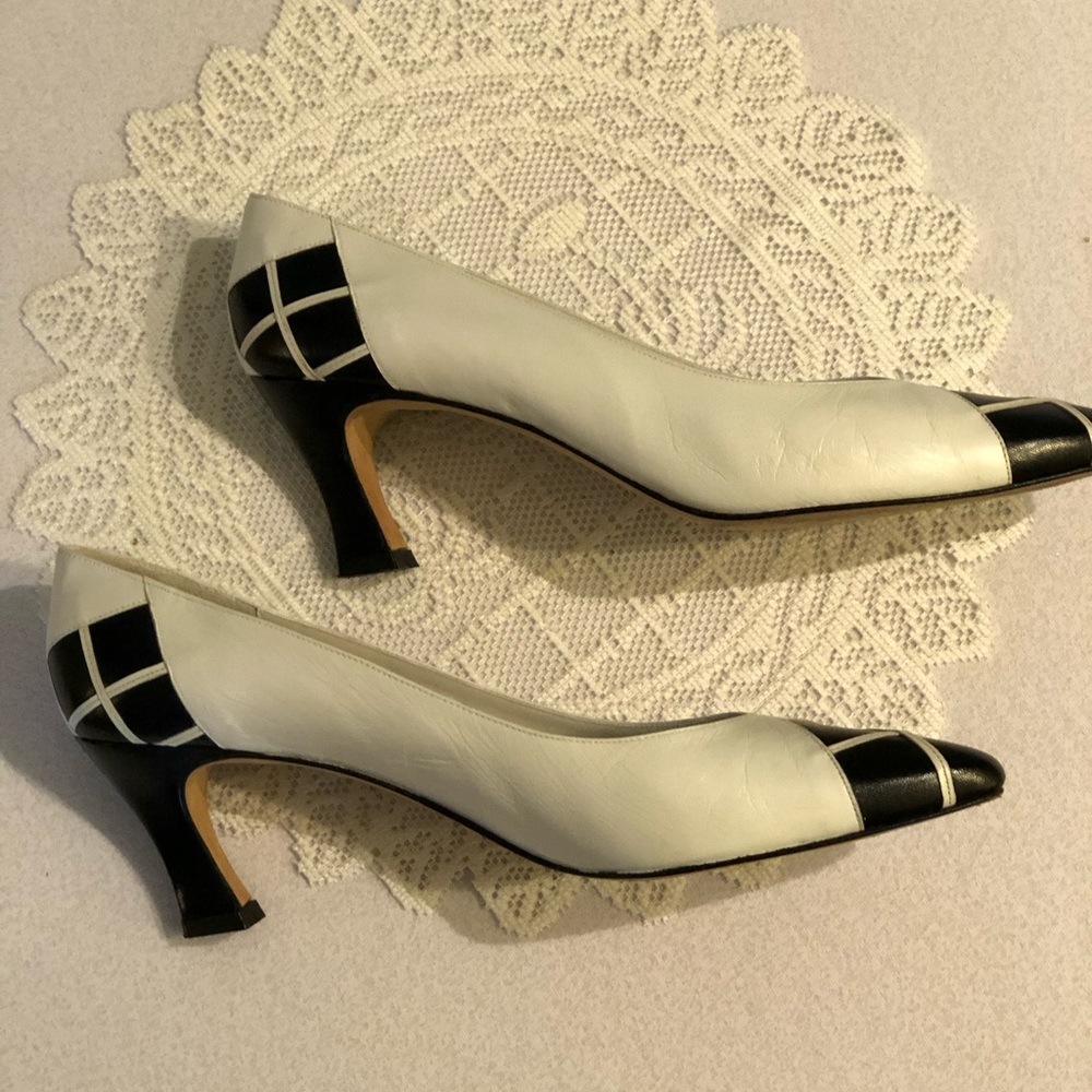 Norma B From Spain Black & White 2” Heels  8.5